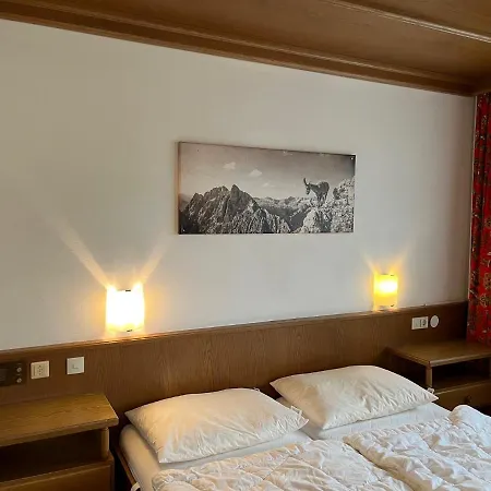 Landhaus Wechselberger Homestay *